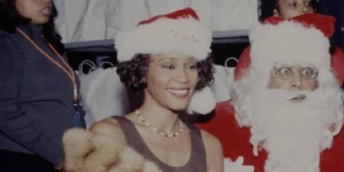 Whitney Houston to receive Recording Academy Lifetime Achievement Award next year