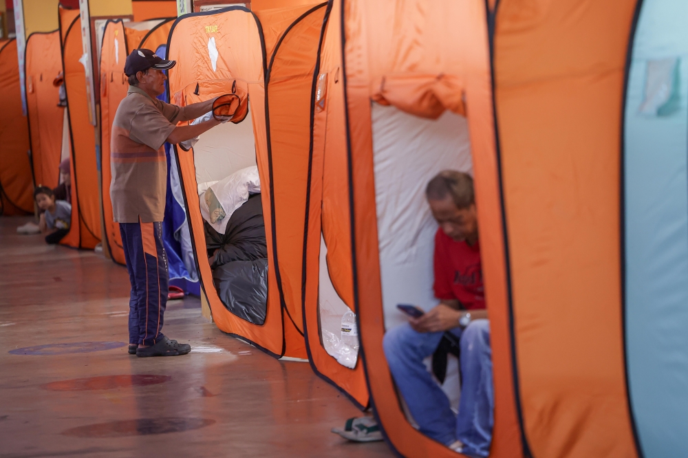 Flood aid depots fully stocked for monsoon season, says Johor JKM