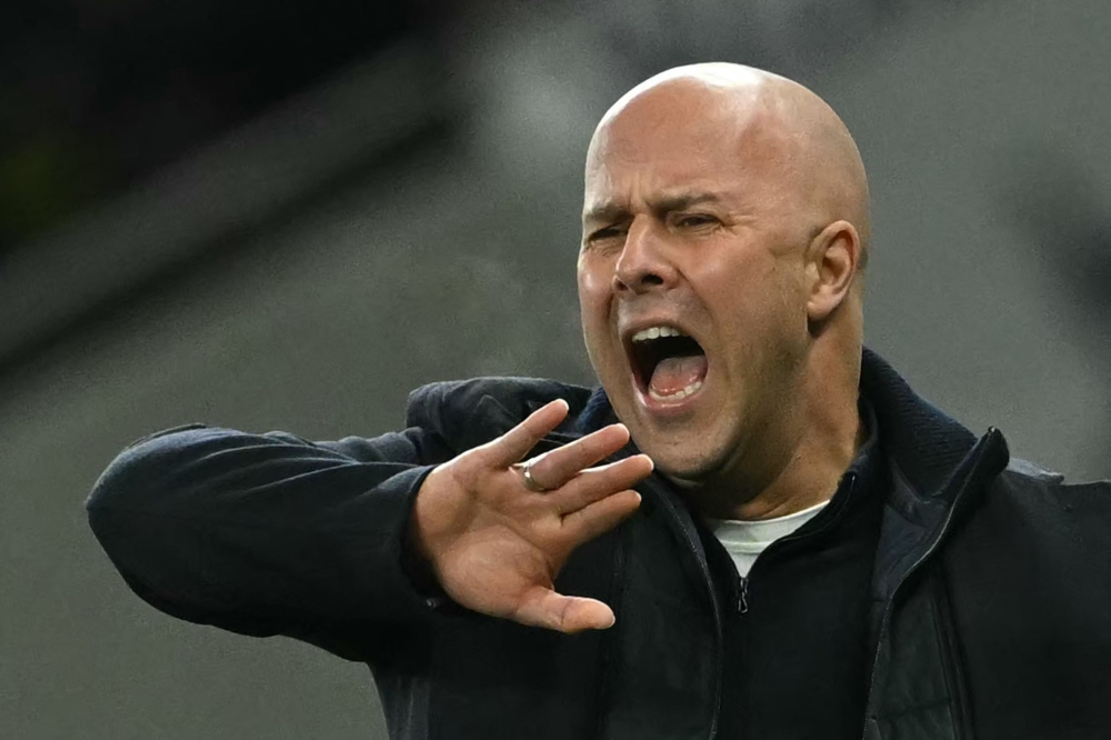 Liverpool’s title dream undone by set-pieces, says frustrated Slot