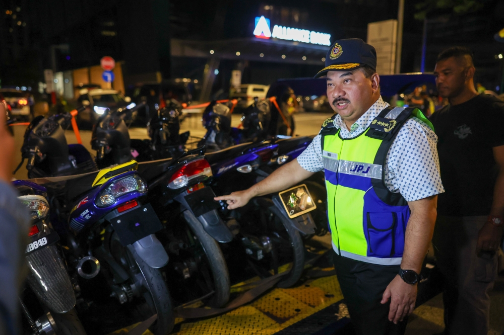Late-night stunts, illegal racing and loud bikes draw JPJ action across Kuala Lumpur