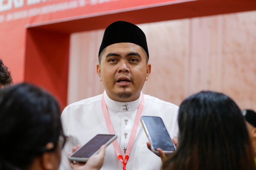 Umno Youth to hold special convention on Jan 3 to weigh continued cooperation with Pakatan, says wing chief