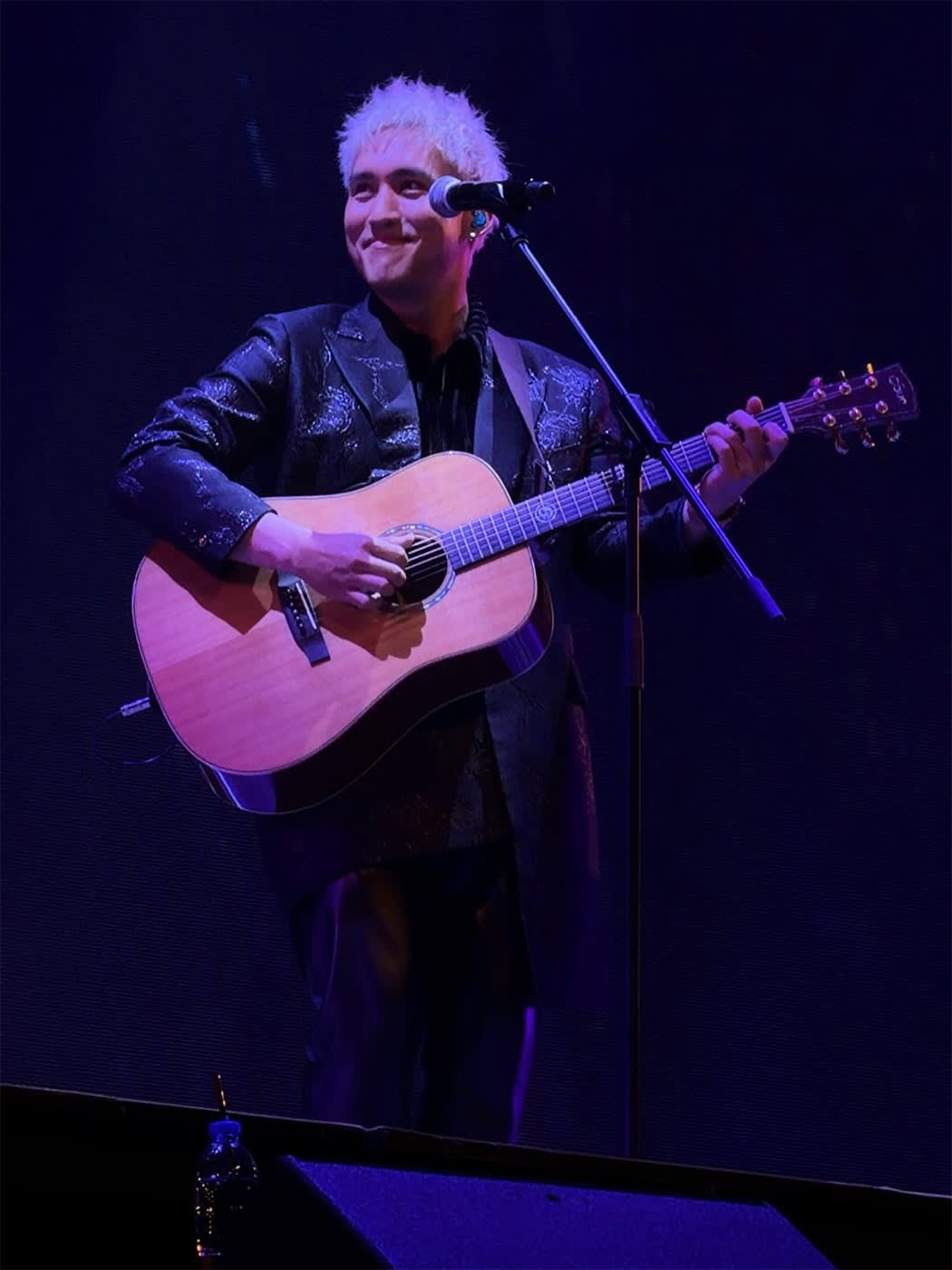 This S’pore Singer Toured With Jacky Cheung for Two-And-A-Half-Years