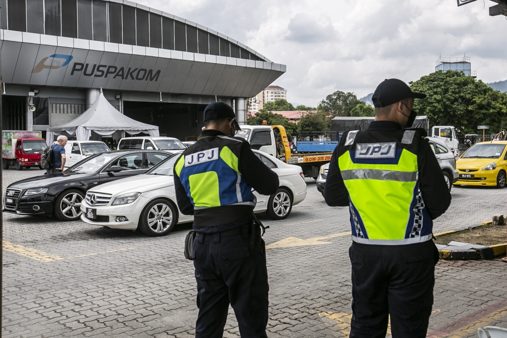JPJ seizes six luxury cars worth RM1.5m