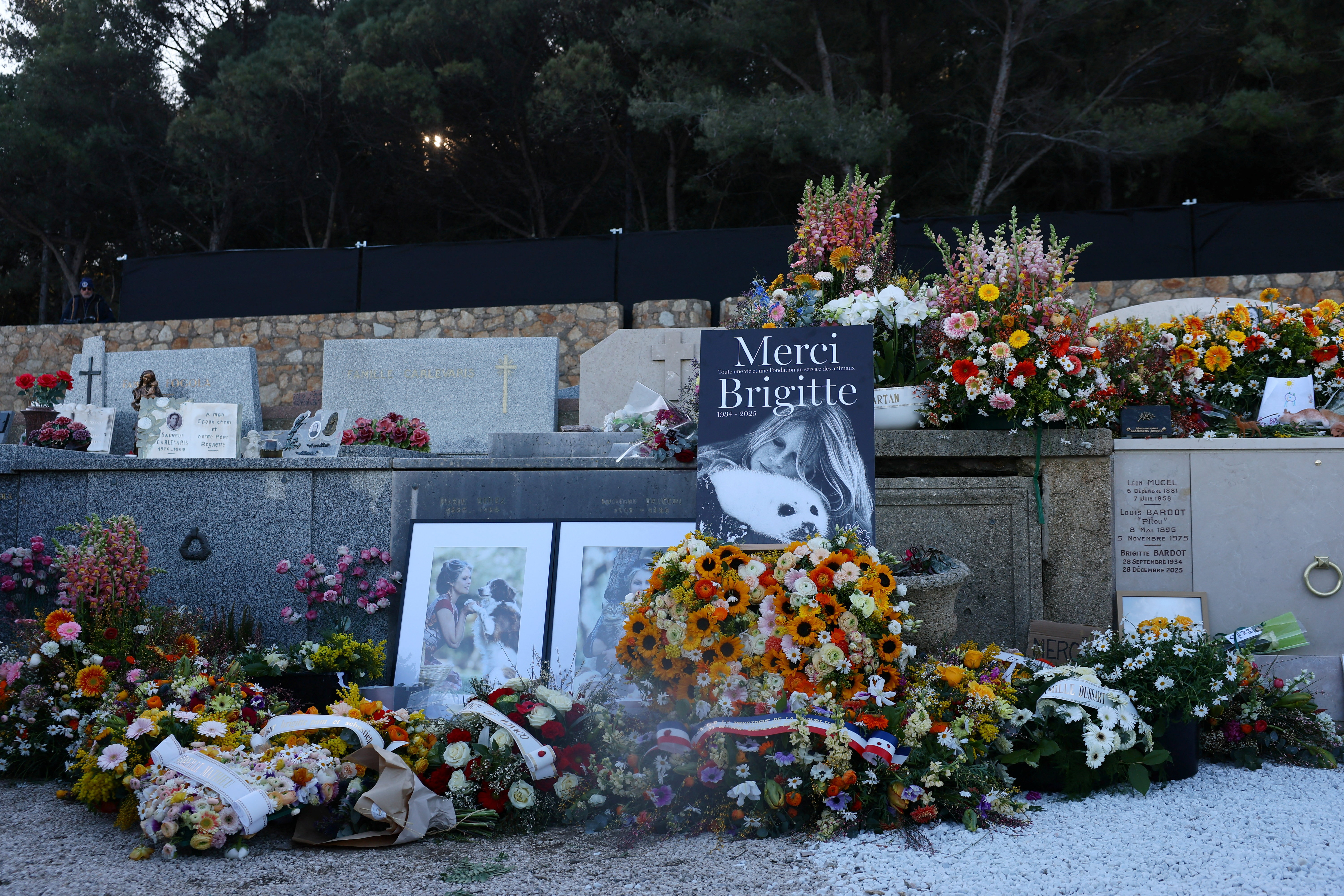 Crowds pay tribute as late French cinema star Brigitte Bardot is buried in Saint-Tropez