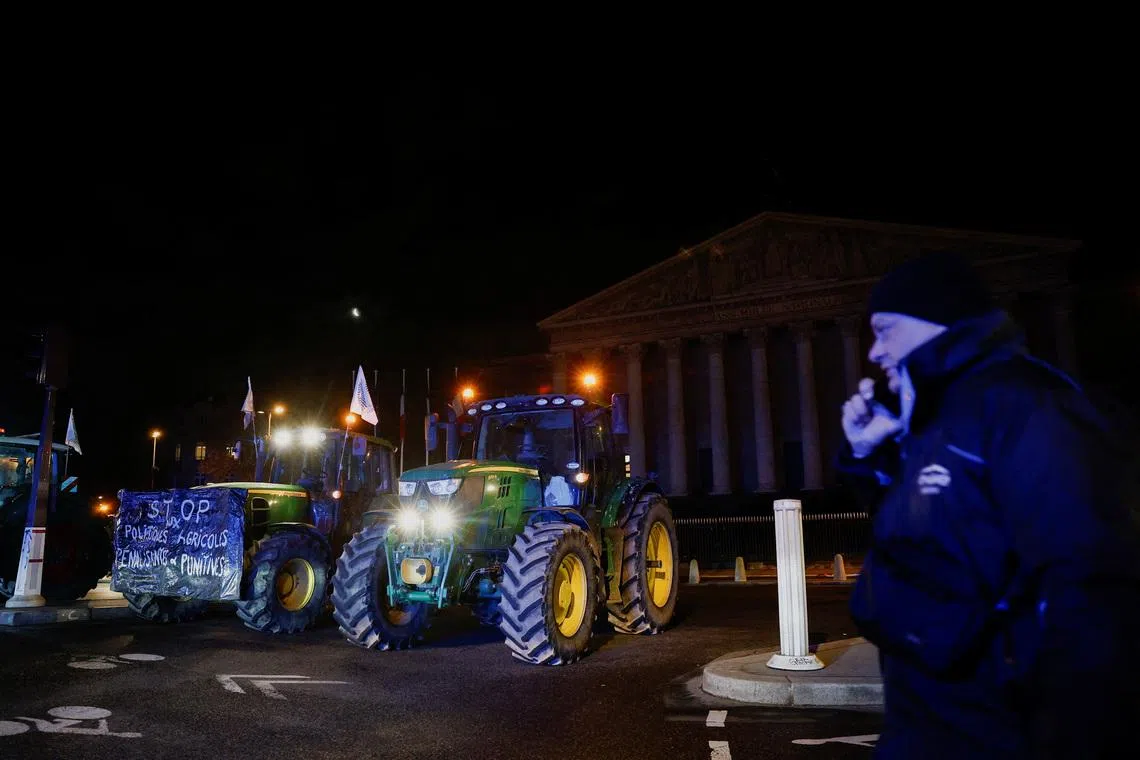 French farmers stage new Paris protest in bid to halt Mercosur deal