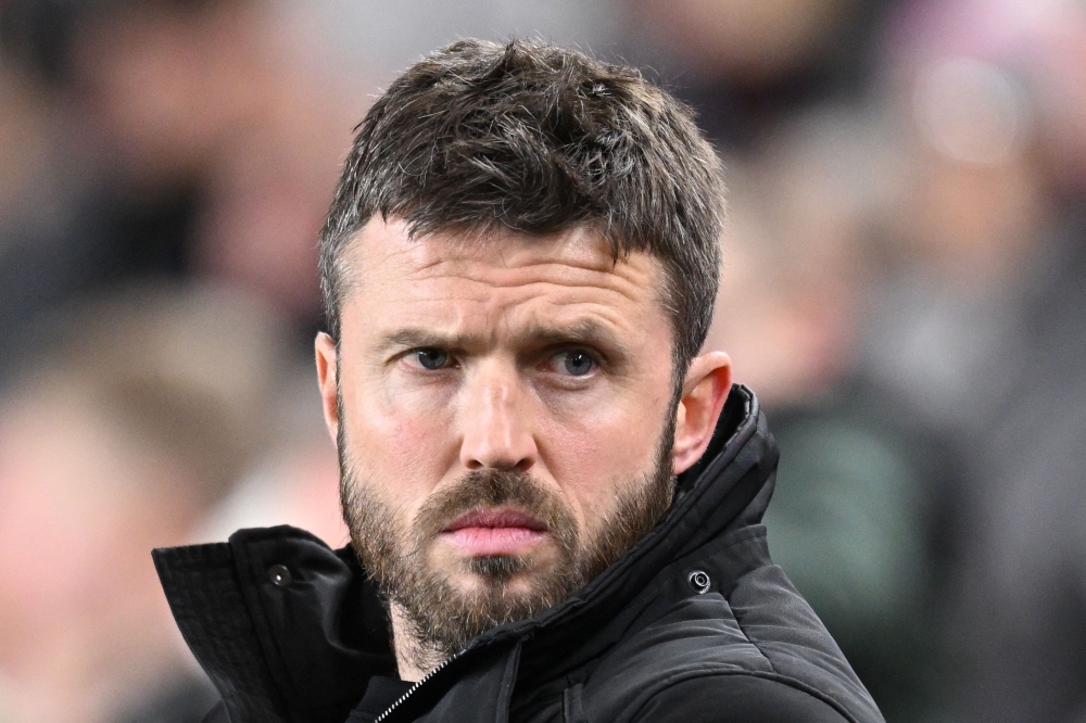 Carrick’s baptism of fire as United face City test, while jobs hang in balance for Spurs and Hammers bosses