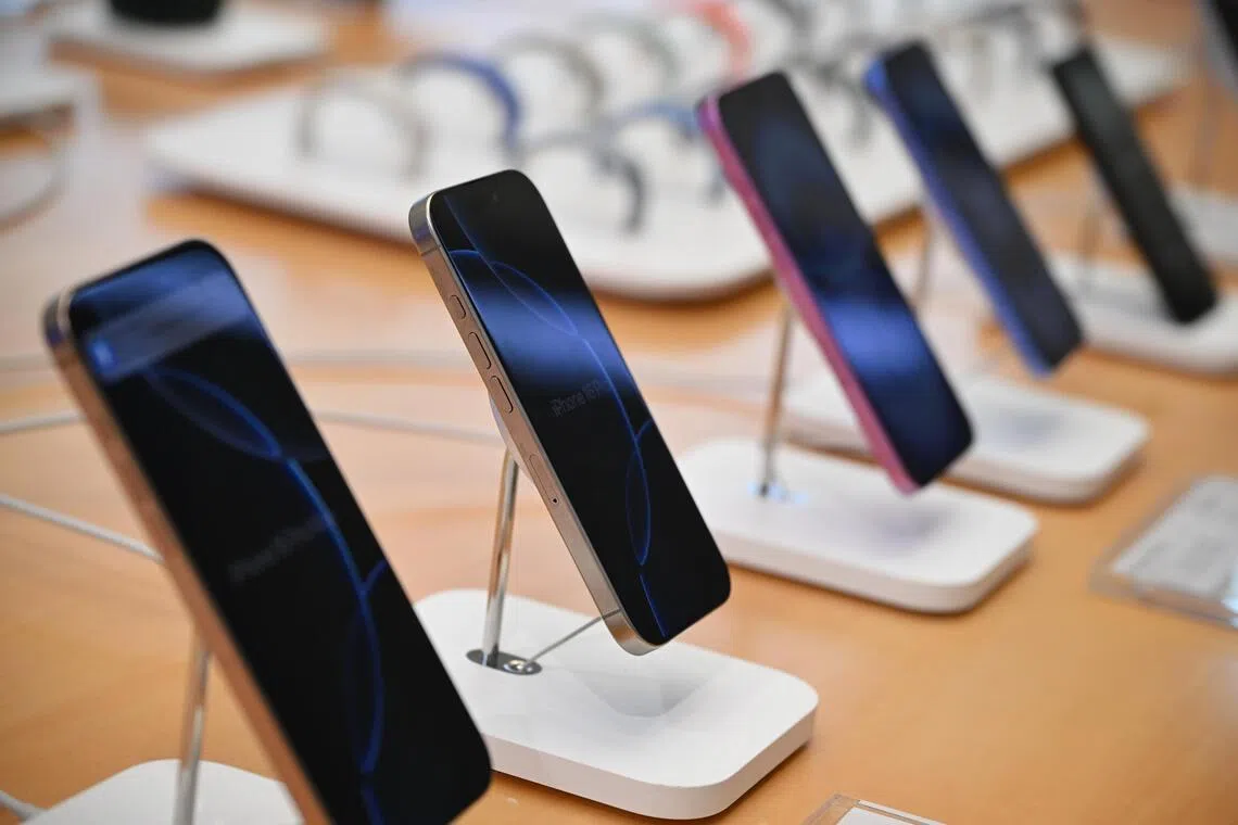 Smartphone, PC sales expected to drop on higher prices due to surging memory chip costs