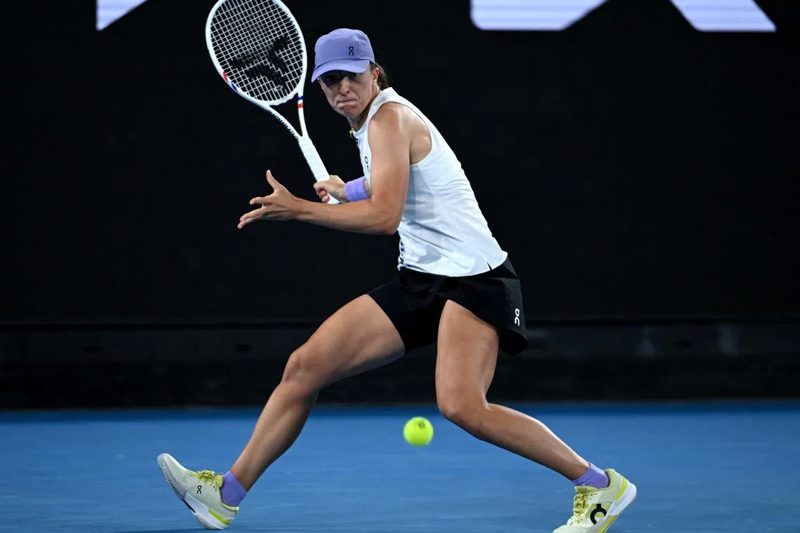 Second seed Swiatek survives blip to beat Kalinskaya at Australian Open
