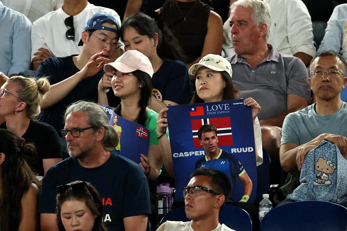 Organisers invoke extreme heat policy on hottest day at Australian Open