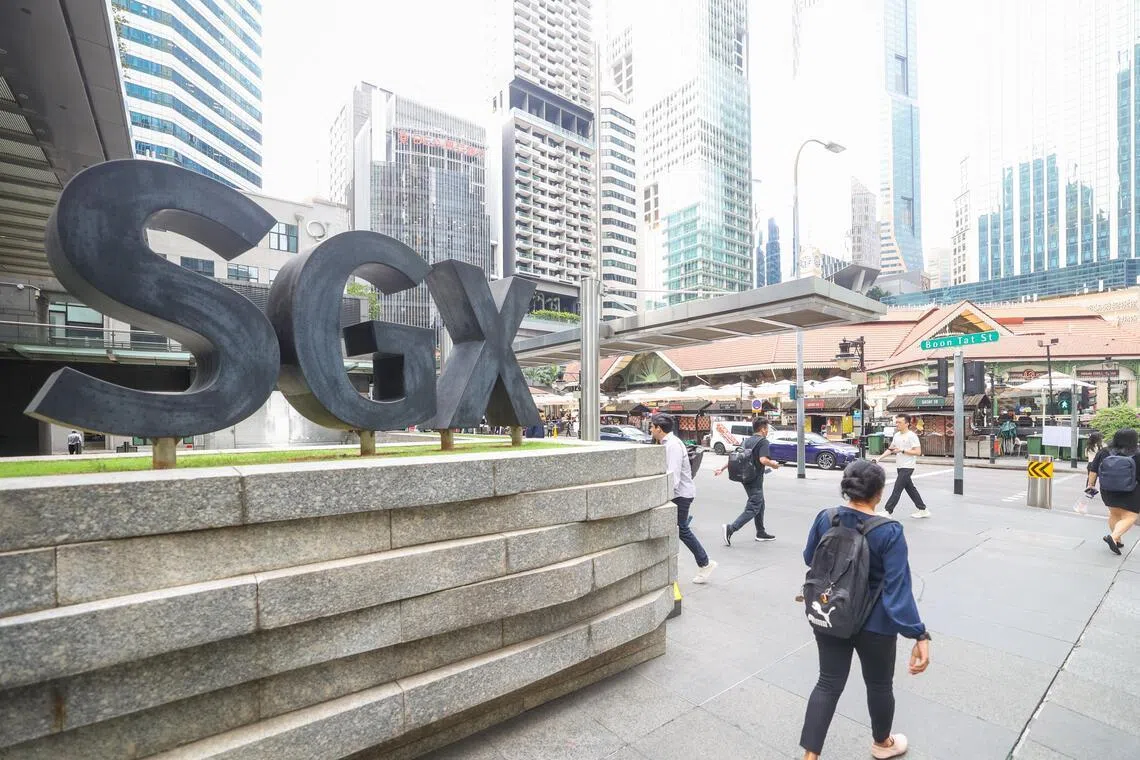 Singapore stocks slide, gold rises on Middle East turmoil; SIA down 7%