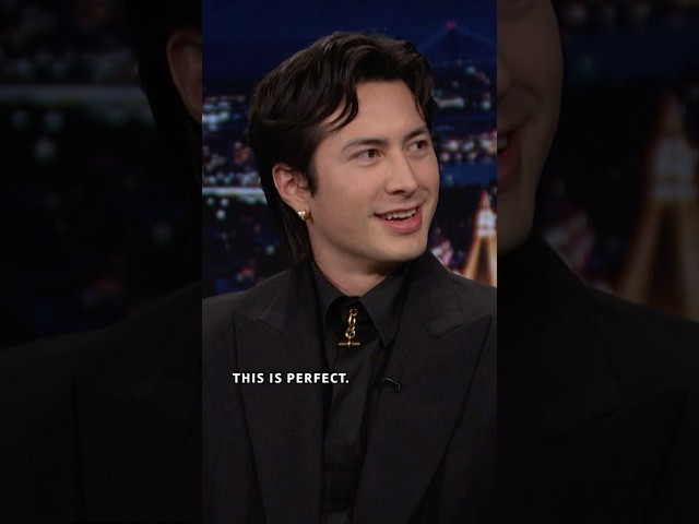 #HudsonWilliams channels Ilya Rozanov by speaking with a Russian accent 😍 #HeatedRivalry