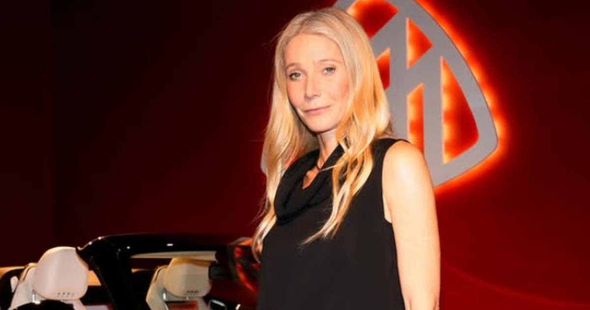 Gwyneth Paltrow auctions clothing, furniture and Coldplay merchandise for charity