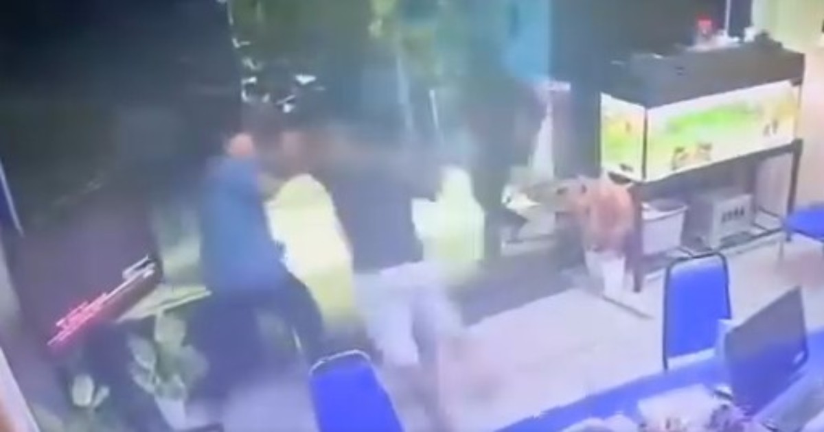 Brawl breaks out in Malaysia police station, 8 men arrested