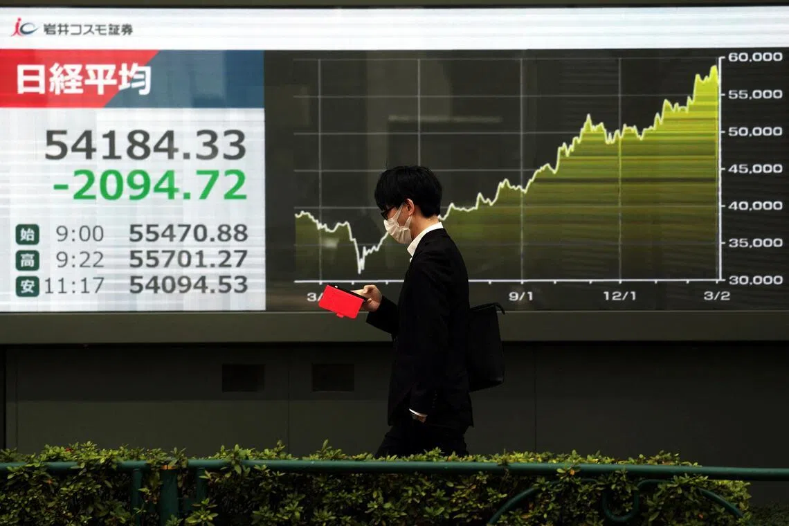 Asia stocks sink as oil spikes, Japan and South Korea indices plunge over 6%