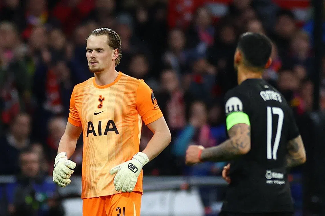 Tottenham sub goalkeeper Kinsky in 17th minute after Atletico score three