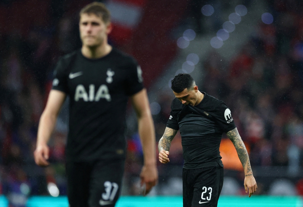 Spurs crisis, Arsenal title charge and top-four shoot-out set up huge Premier League weekend
