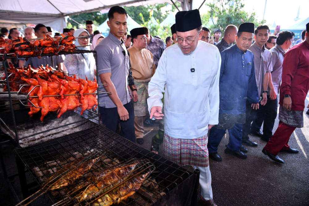 Anwar to attend MADANI iftar ceremony at UMS as part of full-day Sabah visit today