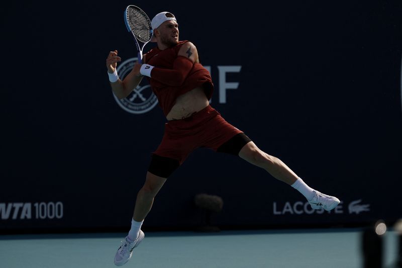 Tennis-Draper, Ruud knocked out at rain-hit Miami Open