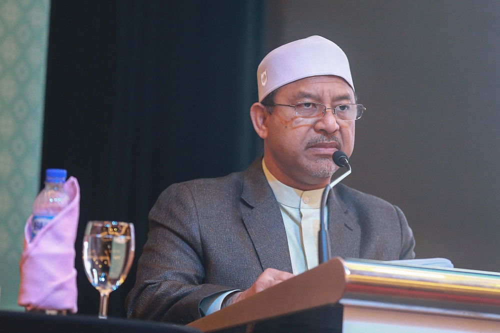 Kelantan MB backs cost-saving Raya open houses, says use personal funds over public money